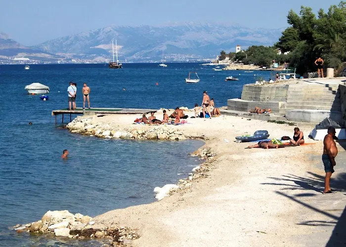 With A Parking Space Mastrinka, Ciovo - 10364 *