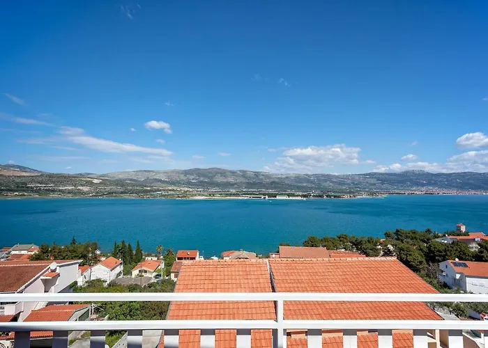 With A Parking Space Mastrinka, Ciovo - 10364 Lägenhet *